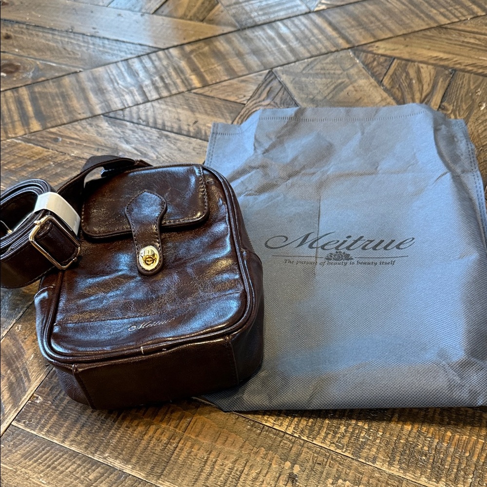 Dark Brown Leather Messenger Bag